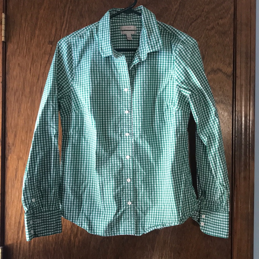J.Crew green gingham button down. ☘️